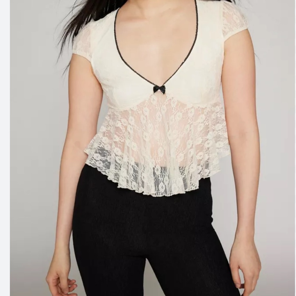 Full Tilt Lace Top